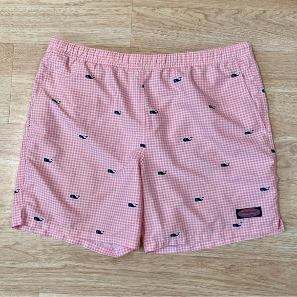Vineyard Vines Other - Vineyard Vines Swim Trunks Men’s Large Pink Checkered Whale Lined Shorts
